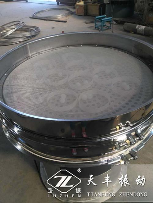 振動(dòng)篩篩網(wǎng)總是震裂該如何解決?